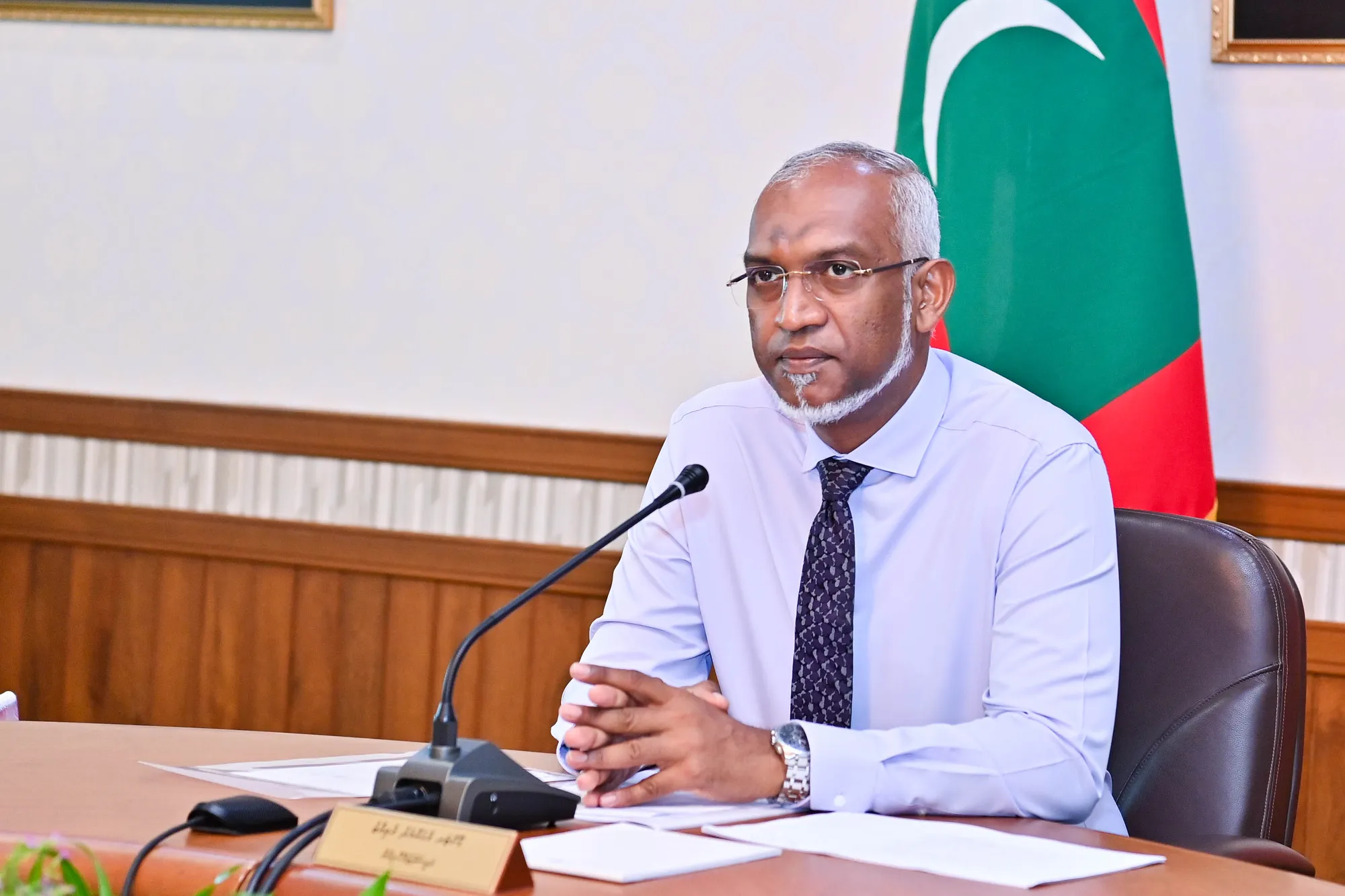 ޝެއިޚް ތަހްނޫން އަވަހާރަވުމާއި ގުޅިގެން ރައީސް މުޢިއްޒުގެ ތަޢުޒިޔާ ޔޫއޭއީގެ ރައީސް އަށާއި އާއިލާއަށް