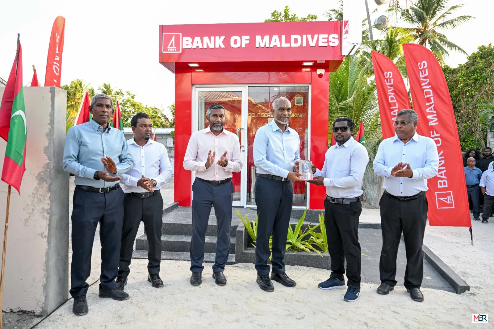 BML Completes ATM Network Across Faafu Atoll