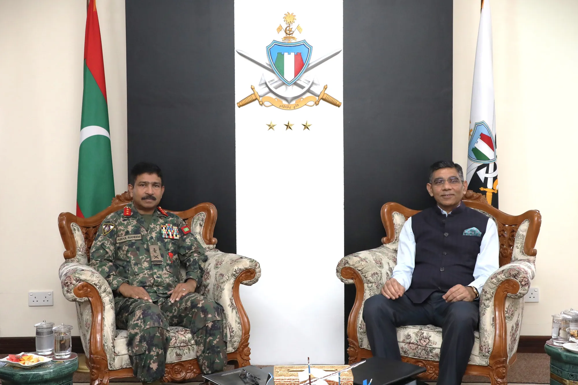 އިންޑިޔާއާއެކު ކުރިއަށްދާ އަސްކަރީ ހަރަކާތްތައް ކުރިއަށް ގެންދެވޭނެ ގޮތްތަކާ ގުޅޭގޮތުން މަޝްވަރާކޮށްފި!