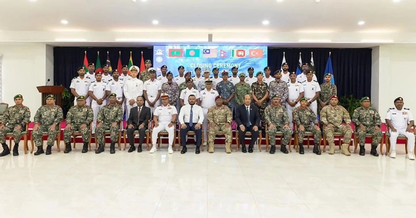 ކޯސްޓްގާޑް ބޭސިކް ޑައިވިންގ ކޯސް ނިންމާލައިފި