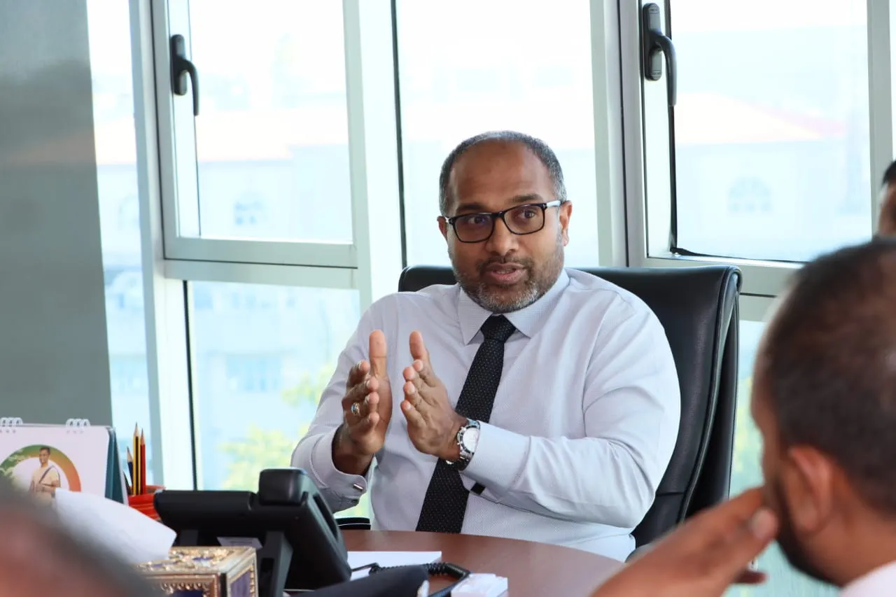 އަމާޒަކީ އިނގިލީގެ ނިޝާން ދިމާވާ ވަރަށް ބިދޭސީންގެ އަދަދު ބެލުން: ދާޚިލީ ވަޒީރު
