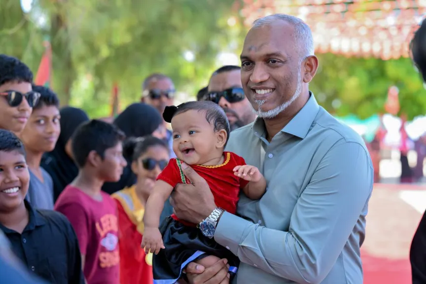 އަންހެން ކުދިންގެ ޙައްޤުތައް ރައްކާތެރިކުރުމުގައި ސަރުކާރު ދެމިއޮންނާނެ: ރައީސް މުޢިއްޒު 