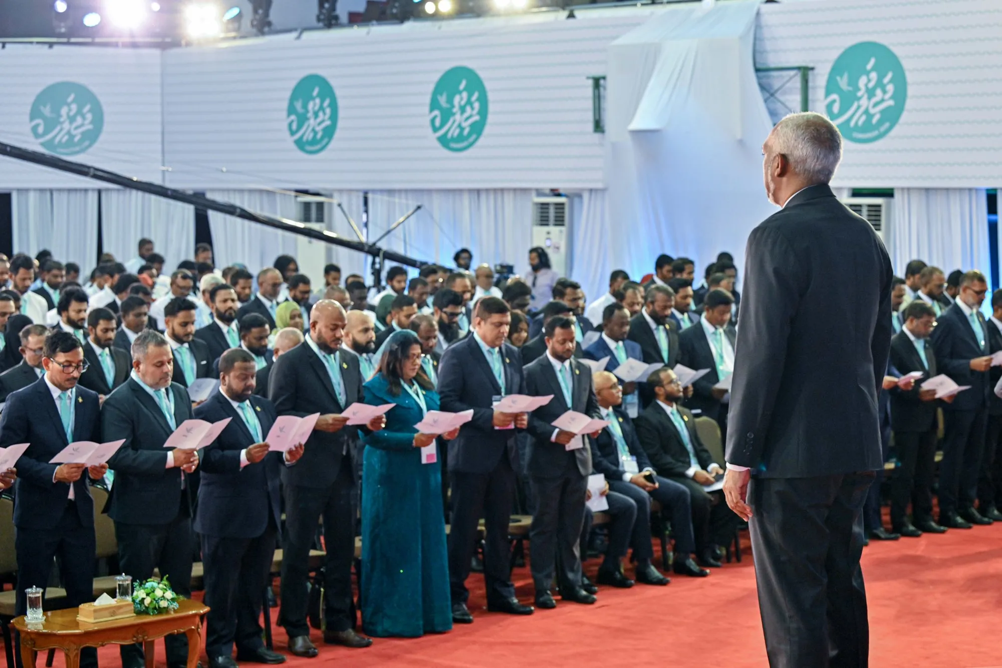 ޕީއެންސީގެ ލީޑަޝިޕަށް ރައީސް ޑރ. މުޙައްމަދު މުޢިއްޒު 10 ބޭފުޅަކު ޢައްޔަނުކުރައްވައިފި