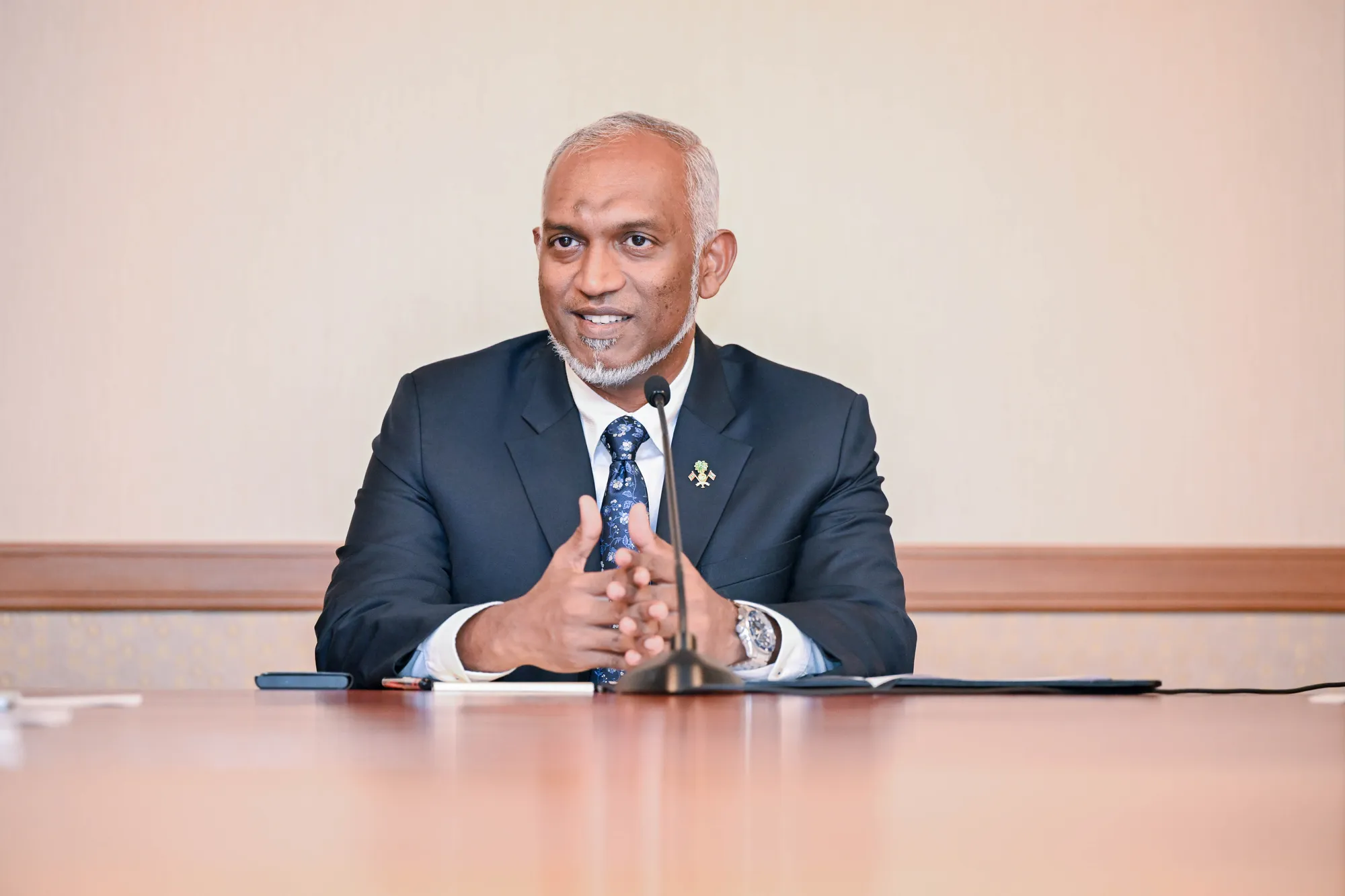އޭޝިއަން ސަރފިންގ ޗެމްޕިއަންޝިޕްގައި ޤައުމީ ޓީމުންހޯދި ކާމިޔާބީއަށް ރައީސް މުޢިއްޒު މަރުޙަބާ ދަންނަވައިފި