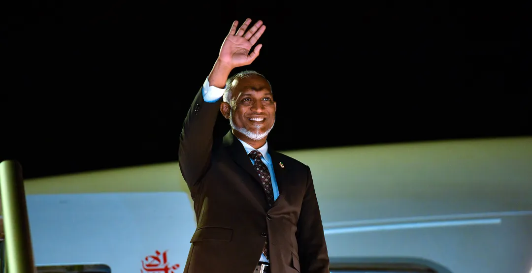 އިނގިރޭސި ރަސްގެފާނުގެ ދަޢުވަތަކަށް ރައީސް މުޢިއްޒު އިނގިރޭސިވިލާތަށް ފުރާވަޑައިގެންފި