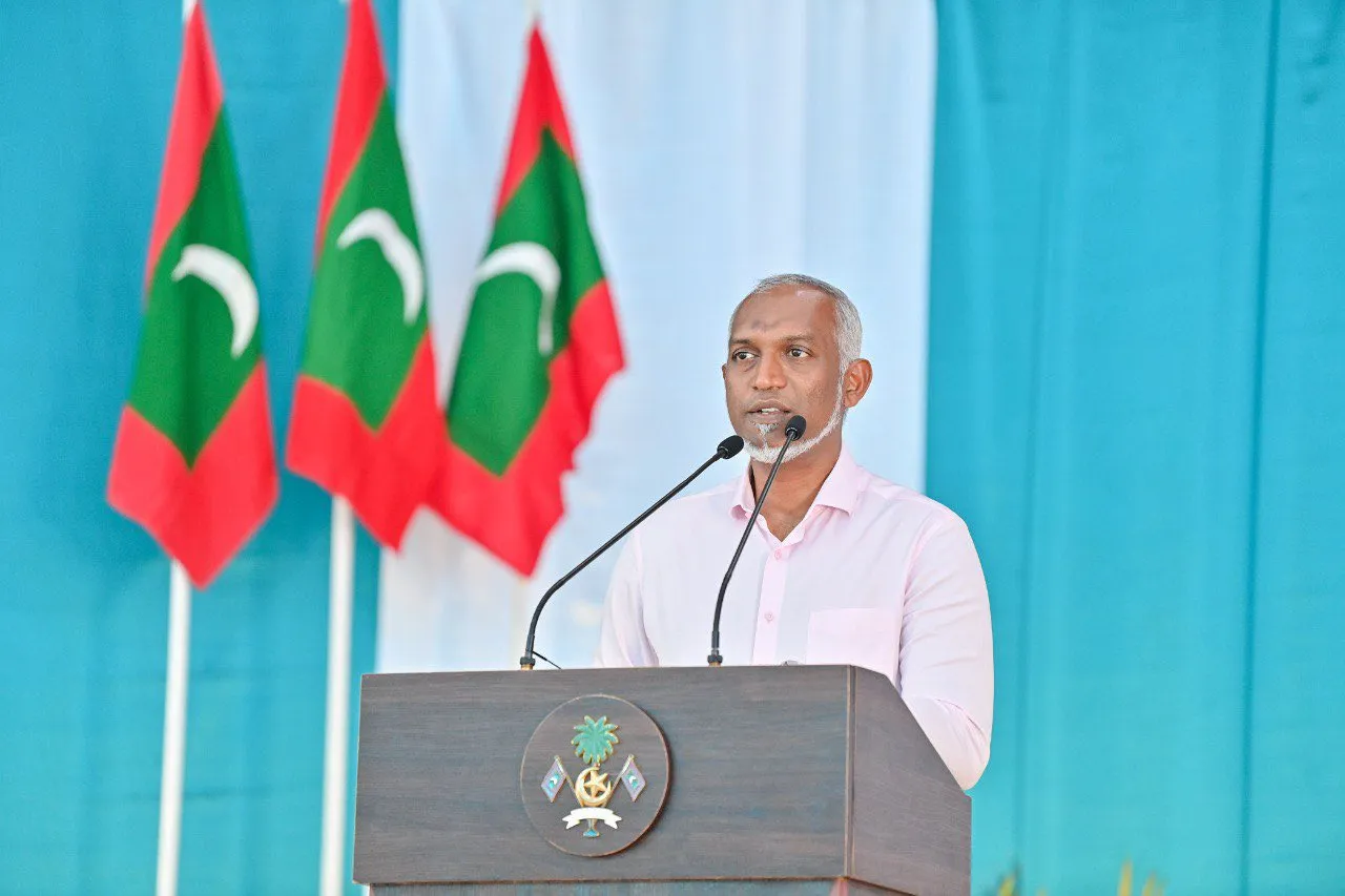 ދިއްދޫގައި އައު ހޮސްޕިޓަލަކާއި، އެއާޕޯޓެއް އަޅައި، ބިންހިއްކާނަން: ރައީސް މުޢިއްޒު