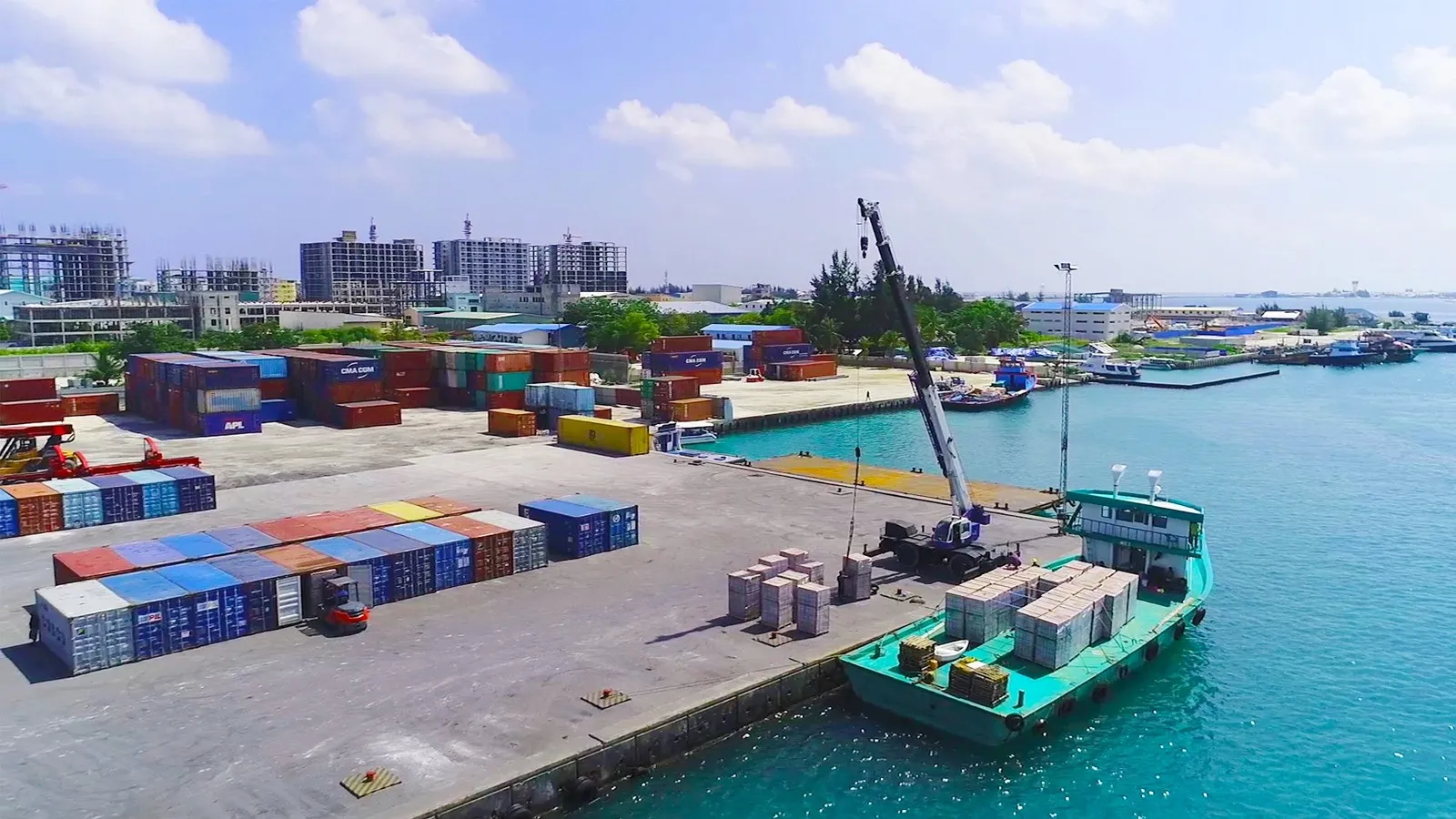 ރާއްޖެއަށް އަސާސީ މުދާ ގެނައުމަށް އިންޑިއާއިން ދެ ބަނދަރެއް އިތުރުކޮށްފި