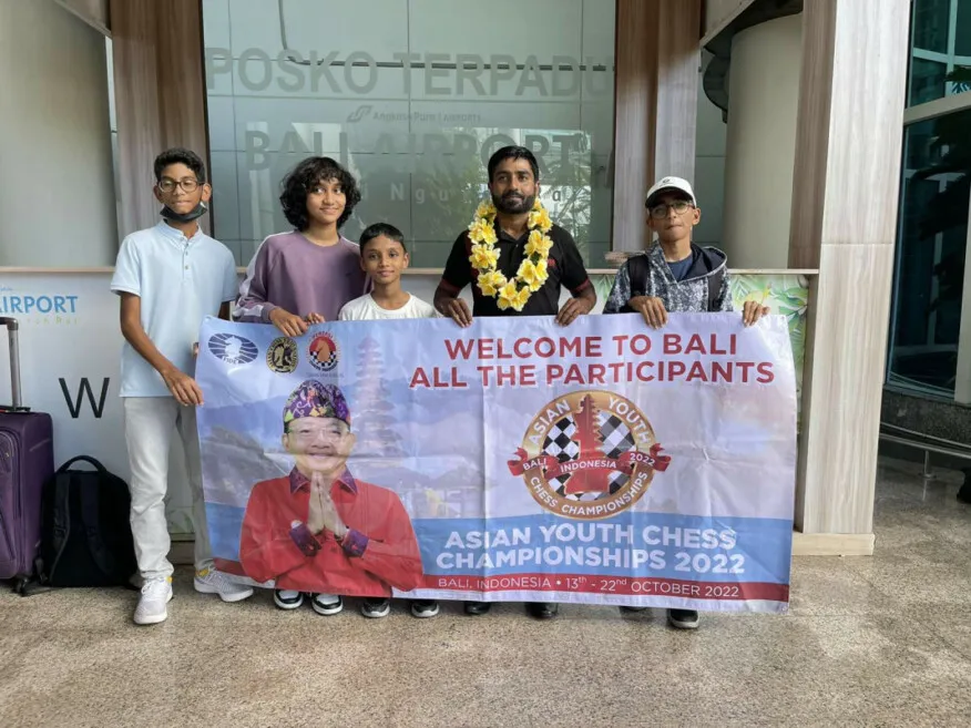 The Maldivian youth chess team has left for Indonesia to compete in Asia's biggest chess tournament, the Asian Youth Championship.