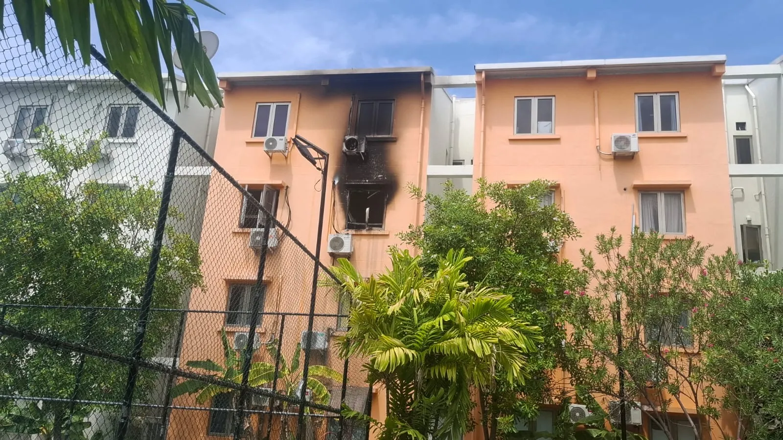 Apartment destroyed by fire in Hulhumale' phase 1 (Photo/Voice)