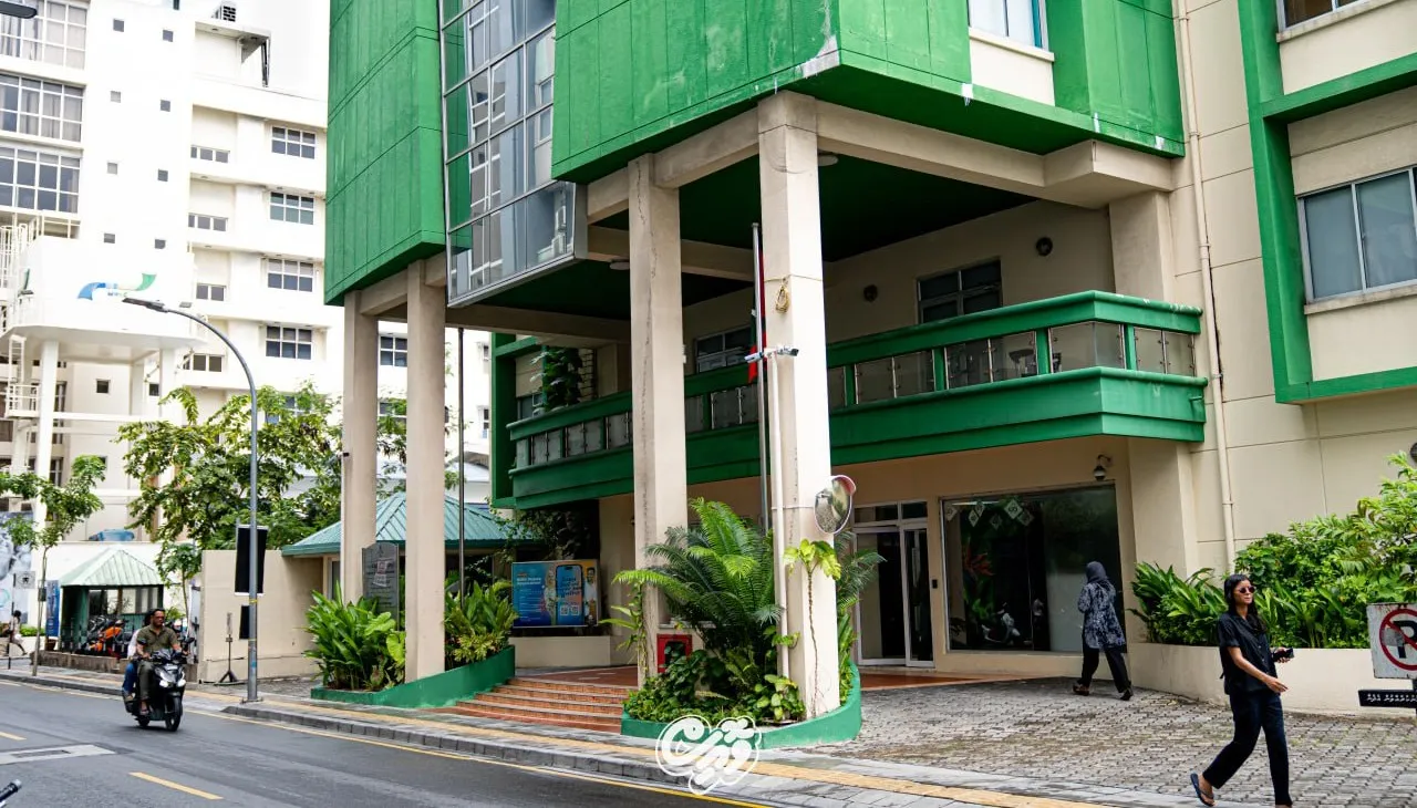 Declining fees and SOE dividends reduce non-tax revenue