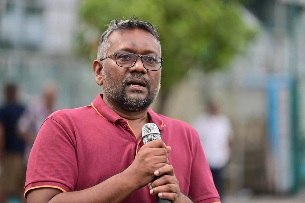ބޭރު ސައިޓްތަކުގެ ވިޔަފާރުތަކުން %30 ފީ ނެގުމަކީ އާއްމު ރައްޔިތުންނަށް އުފުލަން ޖެއްސި ބޮޑު ބުރައެއް: ފައްޔާޒު