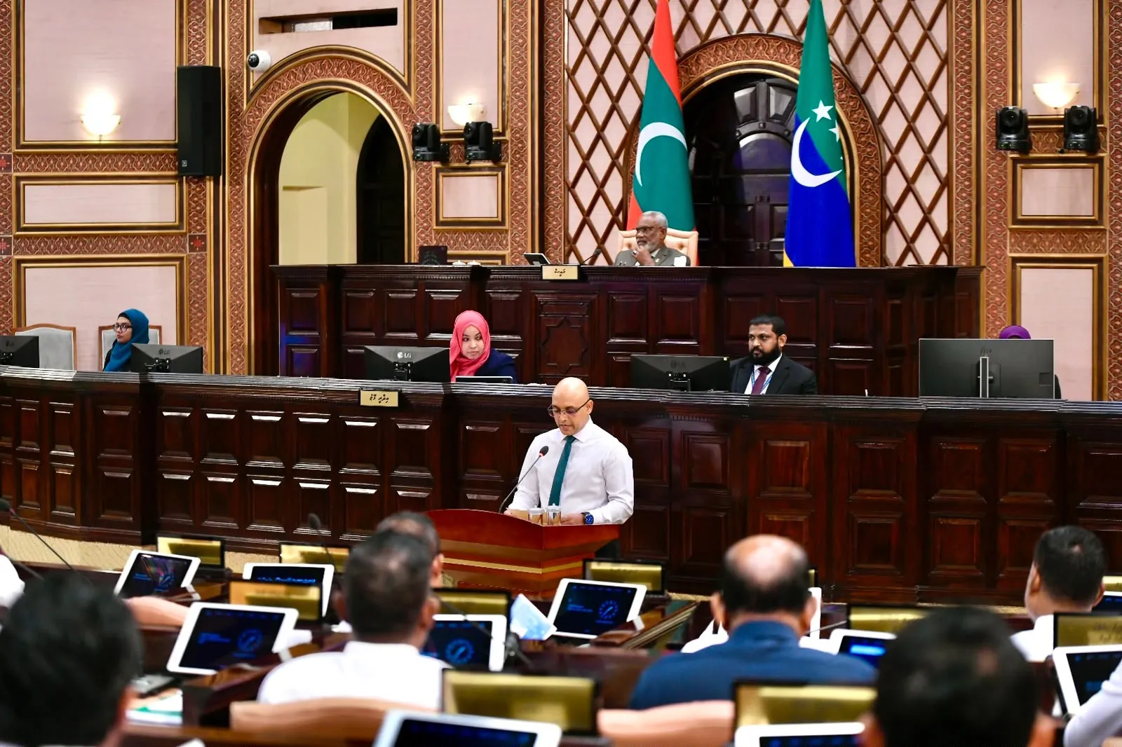 2027 ނިމޭއިރު ރިޒާވް ހުންނާނީ 1 ބިލިއަން ޑޮލަރާ ގާތުގަ