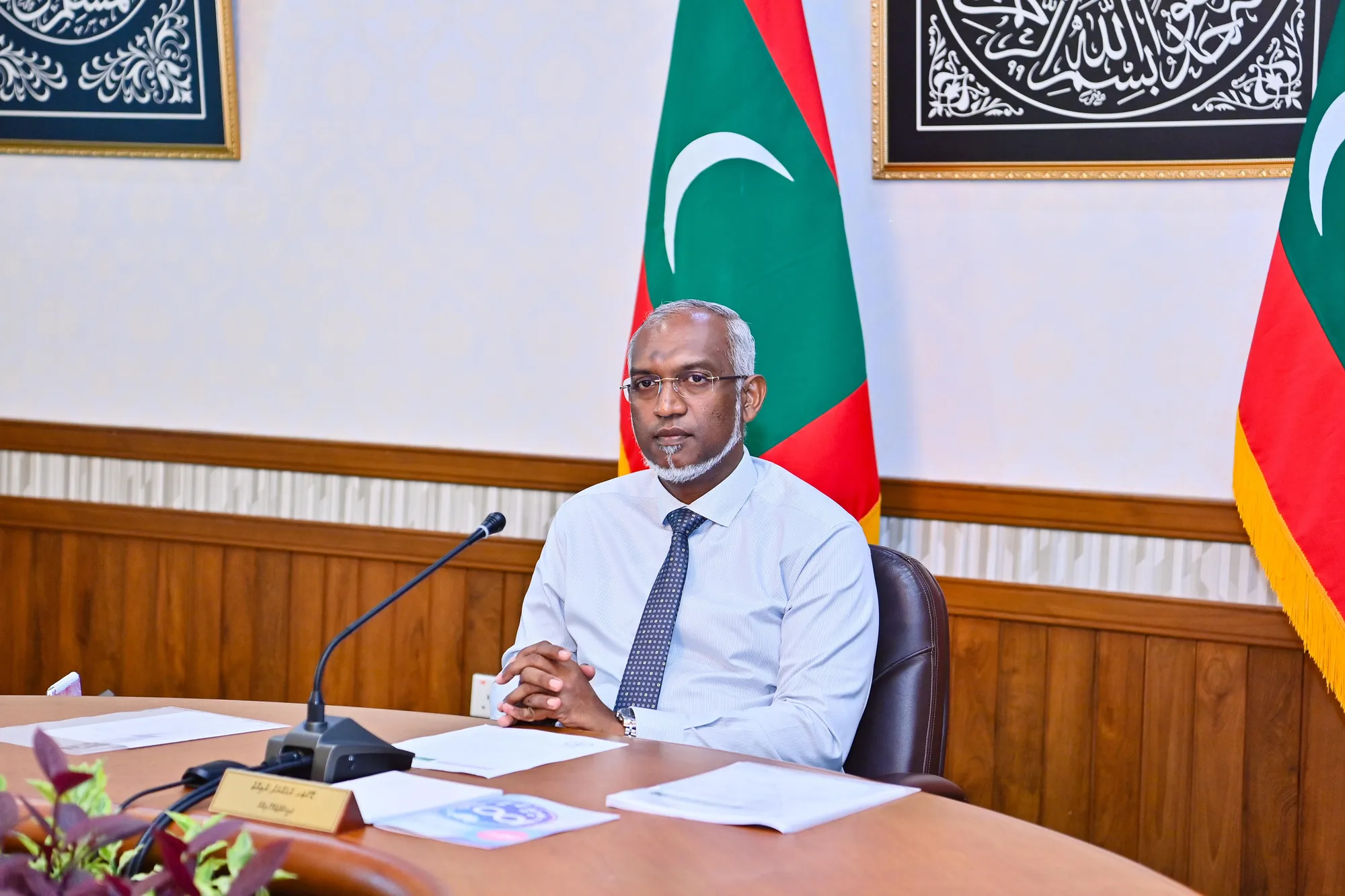 ބޭކާރު ޚަރަދުތައް ދޫކޮށްލުމުގެ އާދަ ހިފުމަށް ރައީސް ޑރ.މުޢިއްޒު އެދިވަޑައިގެންފި