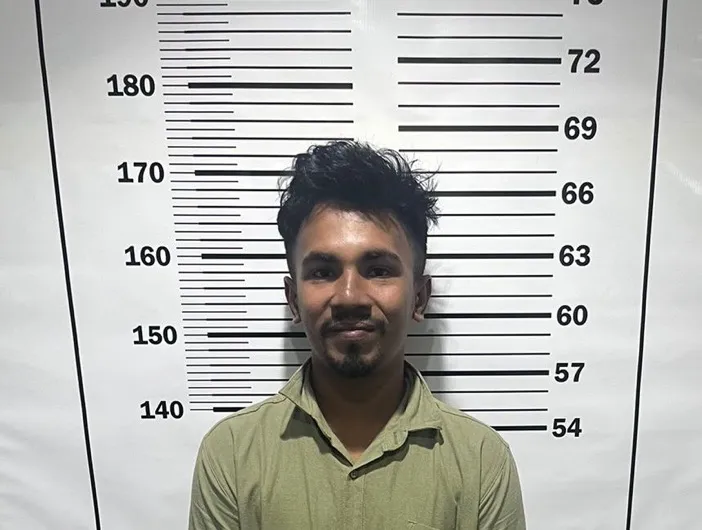 ޤަވާއިދާ ޚިލާފަށް އުޅެމުންދިޔަ ބިދޭސީއަކު ޑީޕޯޓުކުރުމުގެ މަސައްކަތް ފަށައިފި