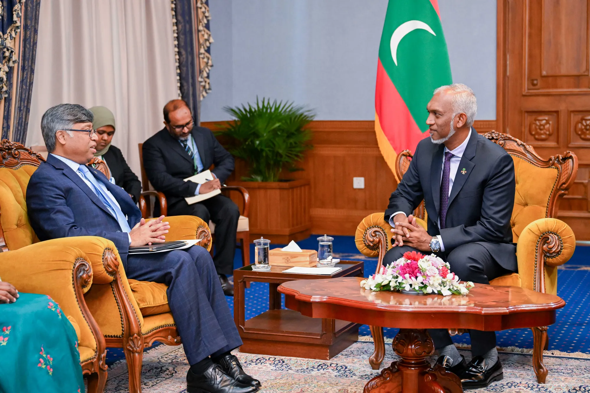 ރައީސް ޑރ.މުޢިއްޒު, ސާކްގެ ސެކްރެޓަރީ ޖެނެރަލްއާއި ބައްދަލުކުރައްވައިފި