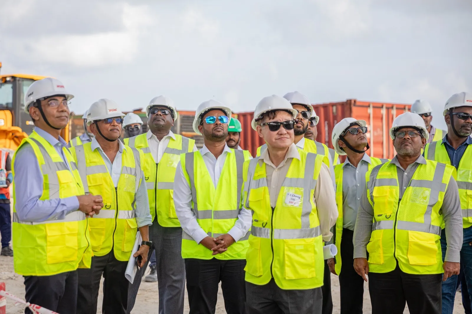 އިންޑިއާ އިން ރާއްޖެއަށް ކަނޑައަޅުއްވާފައިހުންނަވާ ސަފީރު، ތިލަމާލެ ބްރިޖު މަޝްރޫޢުގެ ސައިޓަށް ޒިޔާރާތްކުރައްވައިފި
