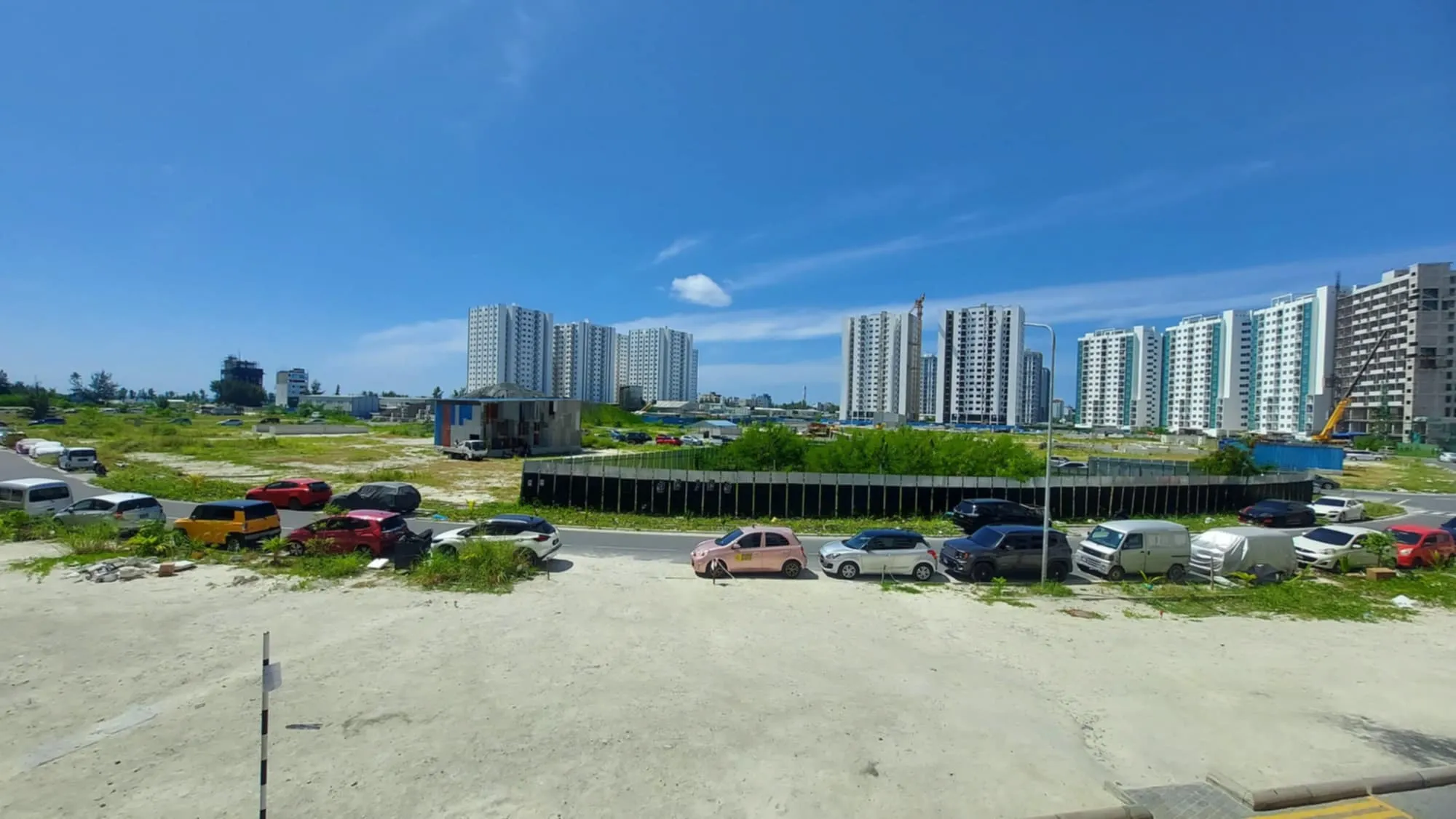ވިނަރެސް އާ ދިމާލުގައި މަގުބައްތިތައް ޖެހުމުގެ މަސައްކަތް ނުހުއްޓޭ: ފަޒުލް