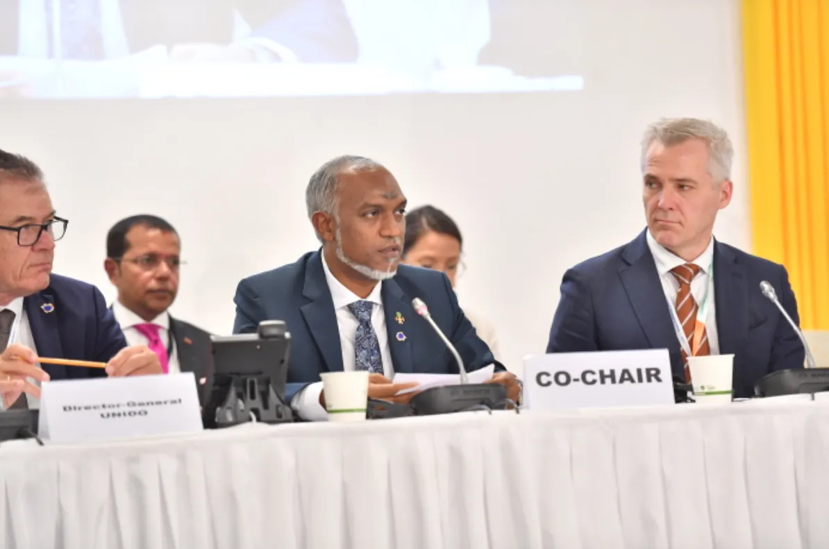 މަޝްރޫއުތަކަށް ތިމާވެއްޓާ ގުޅޭ މާލީ ފަހިކަން ހޯދުމަށް ރައީސް ކުރައްވާ މަސައްކަތް ބޭރު ދުނިޔޭގެ ސަމާލުކަމަށް