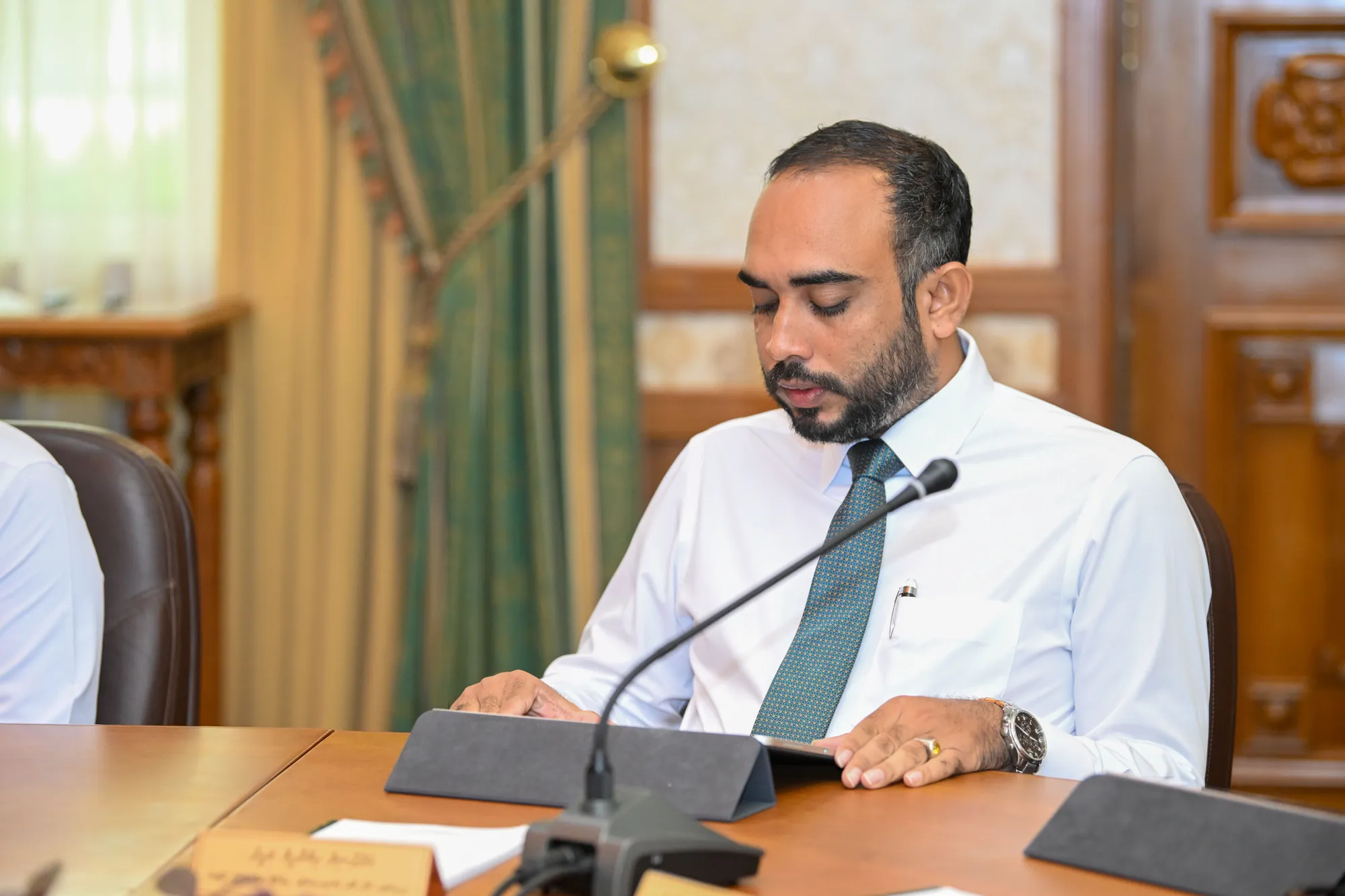 ކުރީގެ ލިޔެކިޔުންތަކާ ތަކެތި ބަދަލުކުރުމުގައި އެއްވެސް ސިޔާސީ މުވައްޒަފެއް ބައިވެރިނުވޭ: ޔޫތު މިނިސްޓްރީ