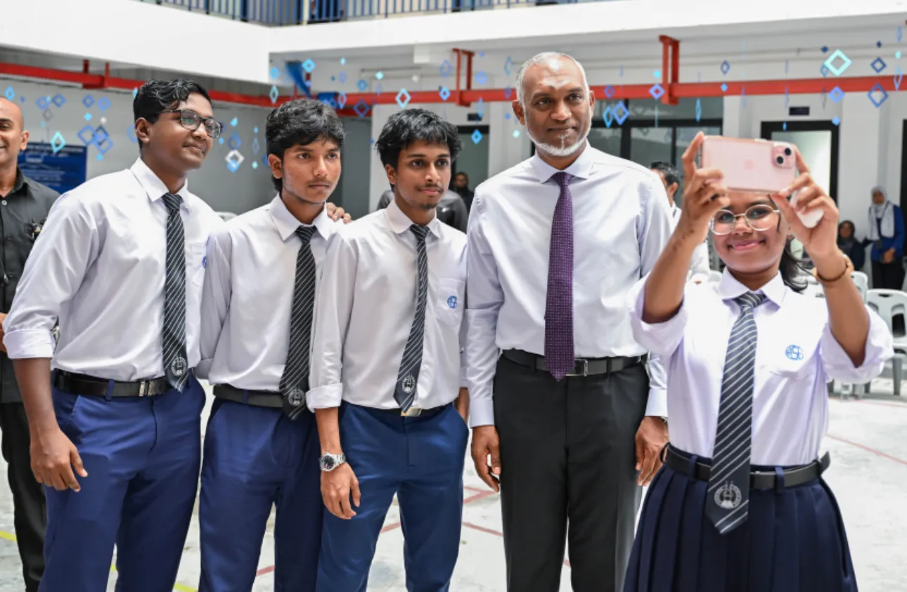 ދިވެހި އާބާދީއަށް ނިސްބަތްވާ ކޮންމެ ރައްޔިތަކީ ގައުމަށް އަގުހުރި ދަރިއެއް: ރައީސް މުޢިއްޒު
