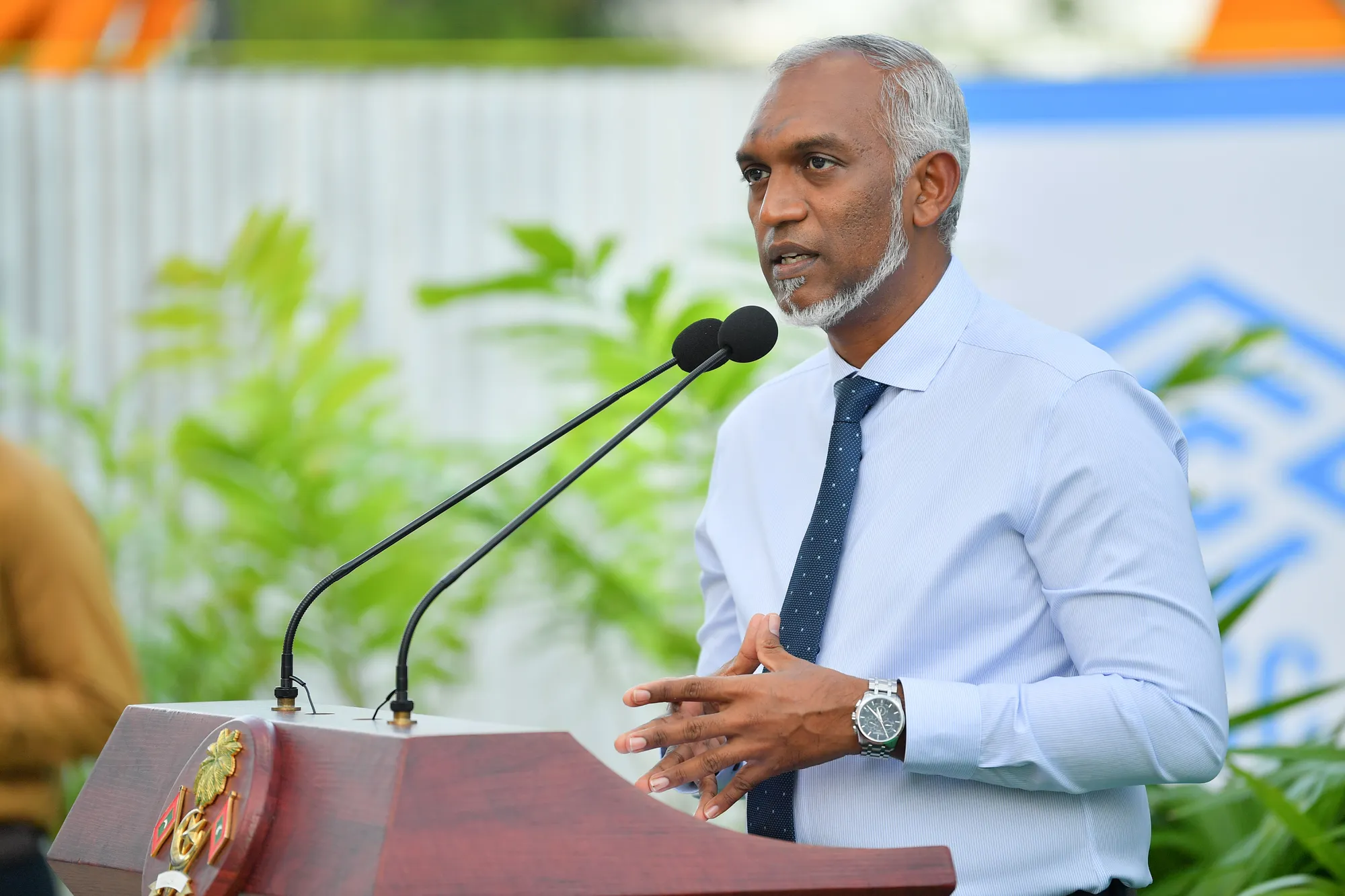 ގޯއްްޗާއި ފުލެޓް ލިބުނު މީހުންނަށް ރަޖިސްޓަރީ މިހަފްތާތެރޭ ދޭން ފަށާނަން: ރައީސް މުޢިއްޒު