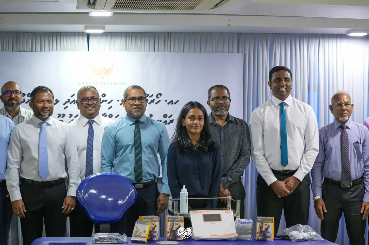 ޗަމްޕާ ބްރަދާސްއިން ތިން ރަށަކަށް ފިޒިއޯތެރަޕީ ސާމާނު ހަދިޔާކޮށްފި