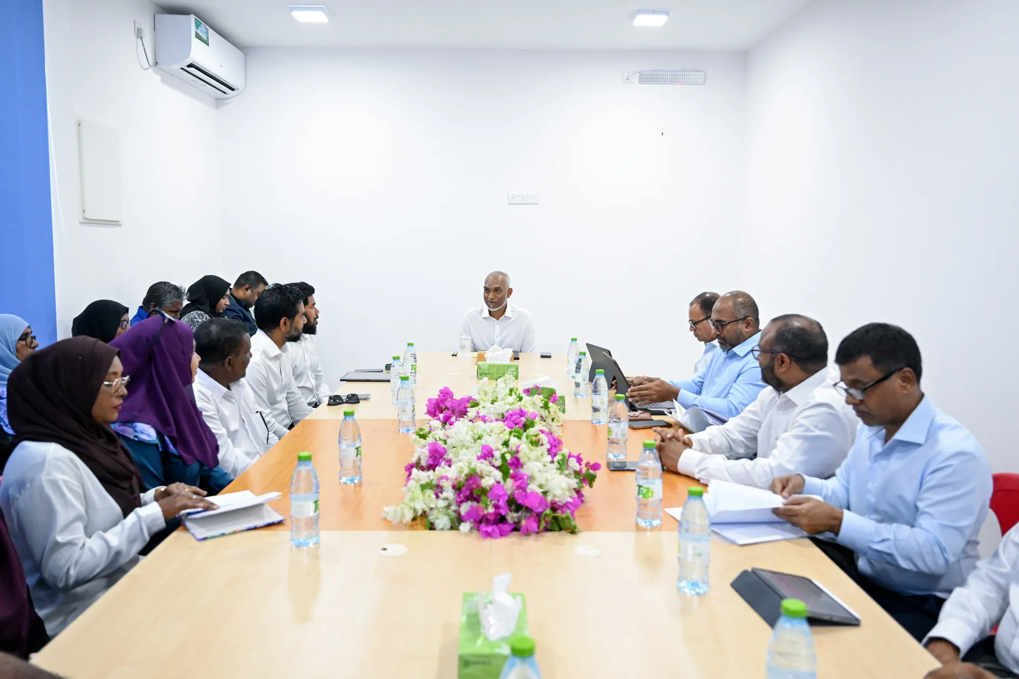 މާފަރު އެއަރޕޯޓް އިތުރަށް ފުރިހަމަކުރުމަށް ބޭނުންވާ ކަންކަން ރައީސް އާއި ހިއްސާކުރައްވައިފި