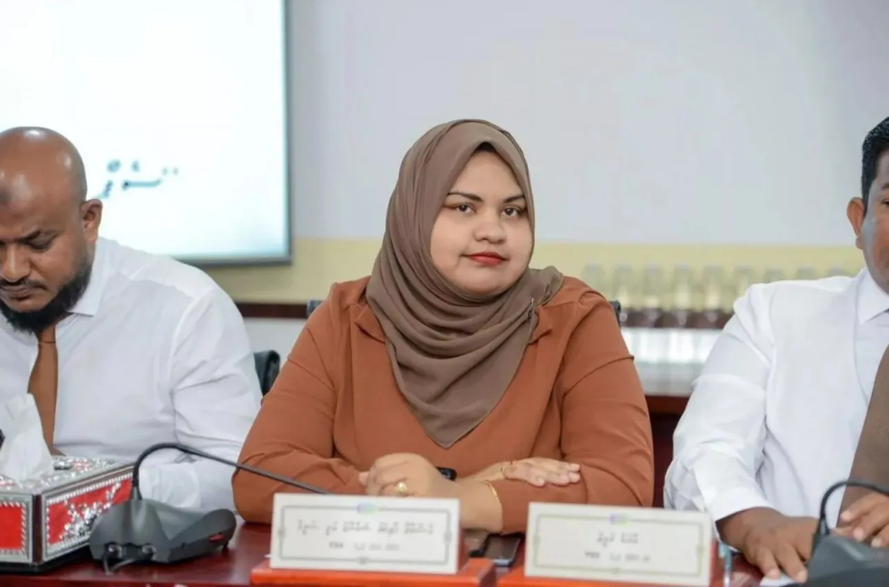 ސްޓޭޓް މިނިސްޓަރ ޝަމްނާޒް ހައްޔަރުކޮށްފި