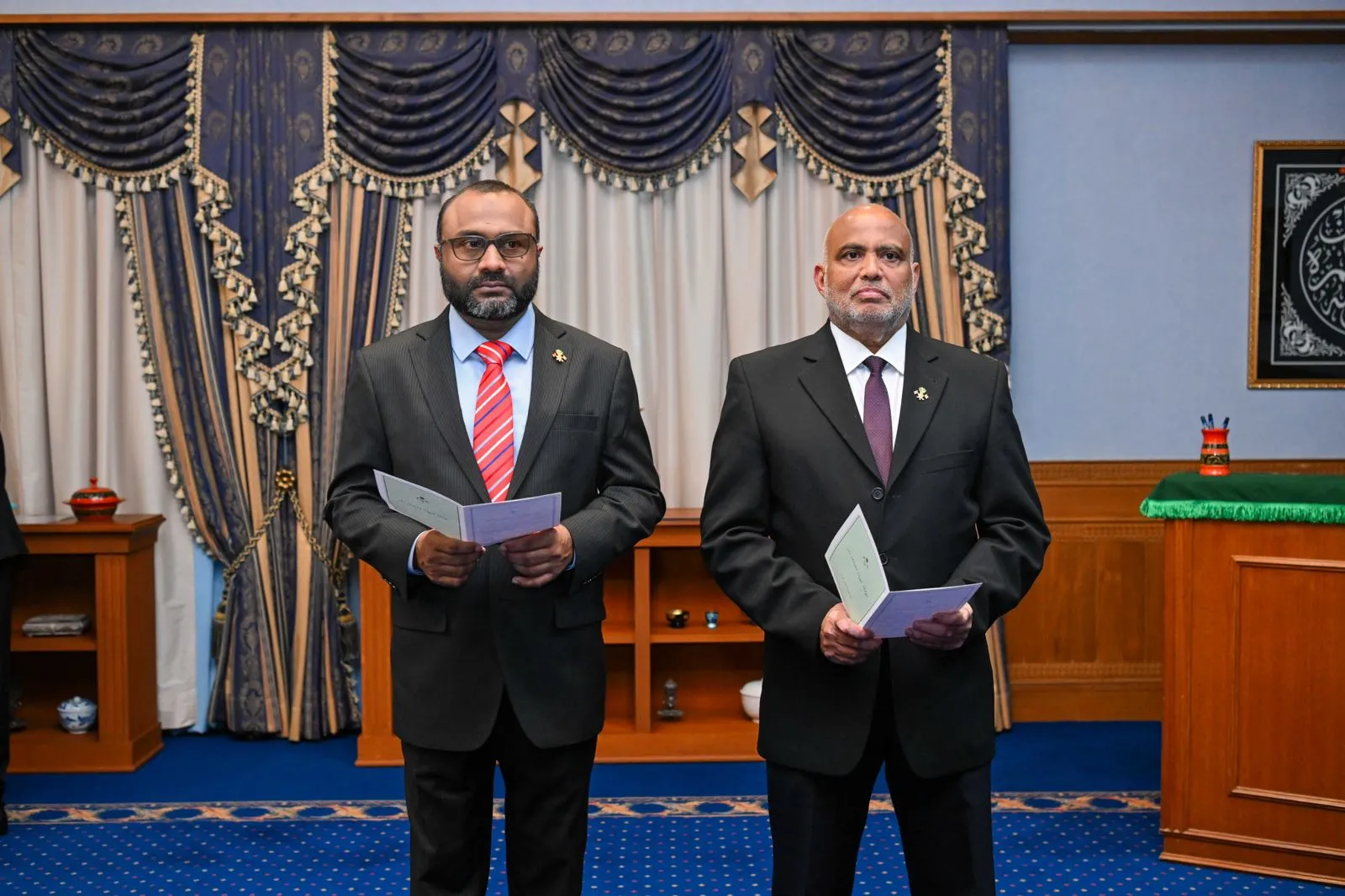 މަޖިލީހުން ރުހުން ނުދިން ތިން ވަޒީރުން އަލުން މަގާމަށް އައްޔަނު ކުރައްވައިފި!