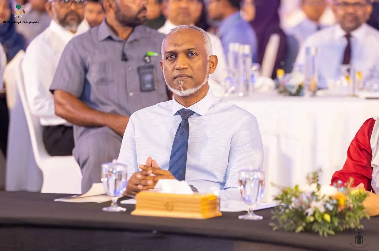 ރައީސްއާއި ވަޒީރުންނަށް ލިބޭ މުސާރައިގެ ކުރިއެރުން އިޖުތިމާޢީ ފަންޑަކަށް ހަދިޔާ ކުރަން ނިންމައިފި!