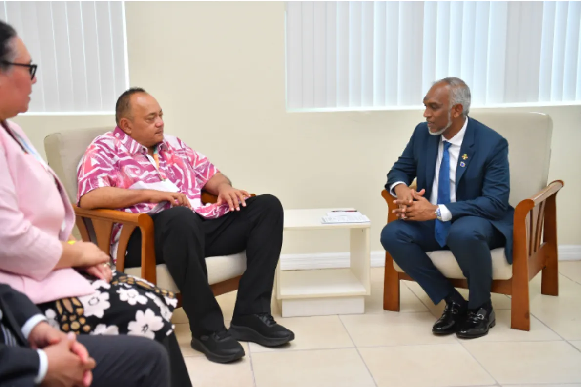 ރައީސުލްޖުމްހޫރިއްޔާ ޓޮންގާގެ ބޮޑުވަޒީރާ ބައްދަލުކުރައްވައިފި