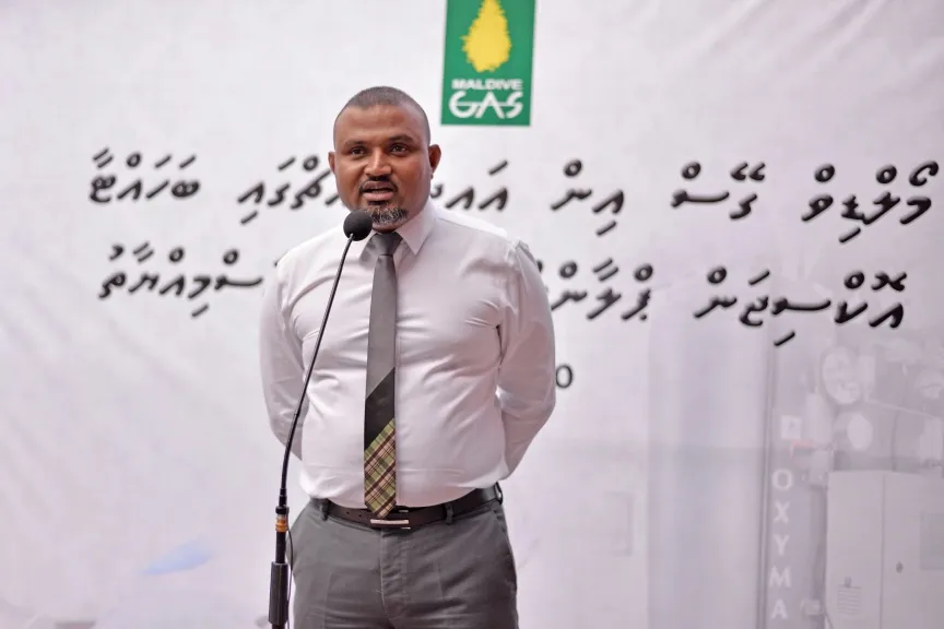 އަބްދުالله މައުމޫނަށް ރިޝްވަތުގެ ހަތް ދައުވާއެއް ކޮށް، ރާއްޖެ ގެންނަން އިންޓަޕޯލްގައި އެދެނީ