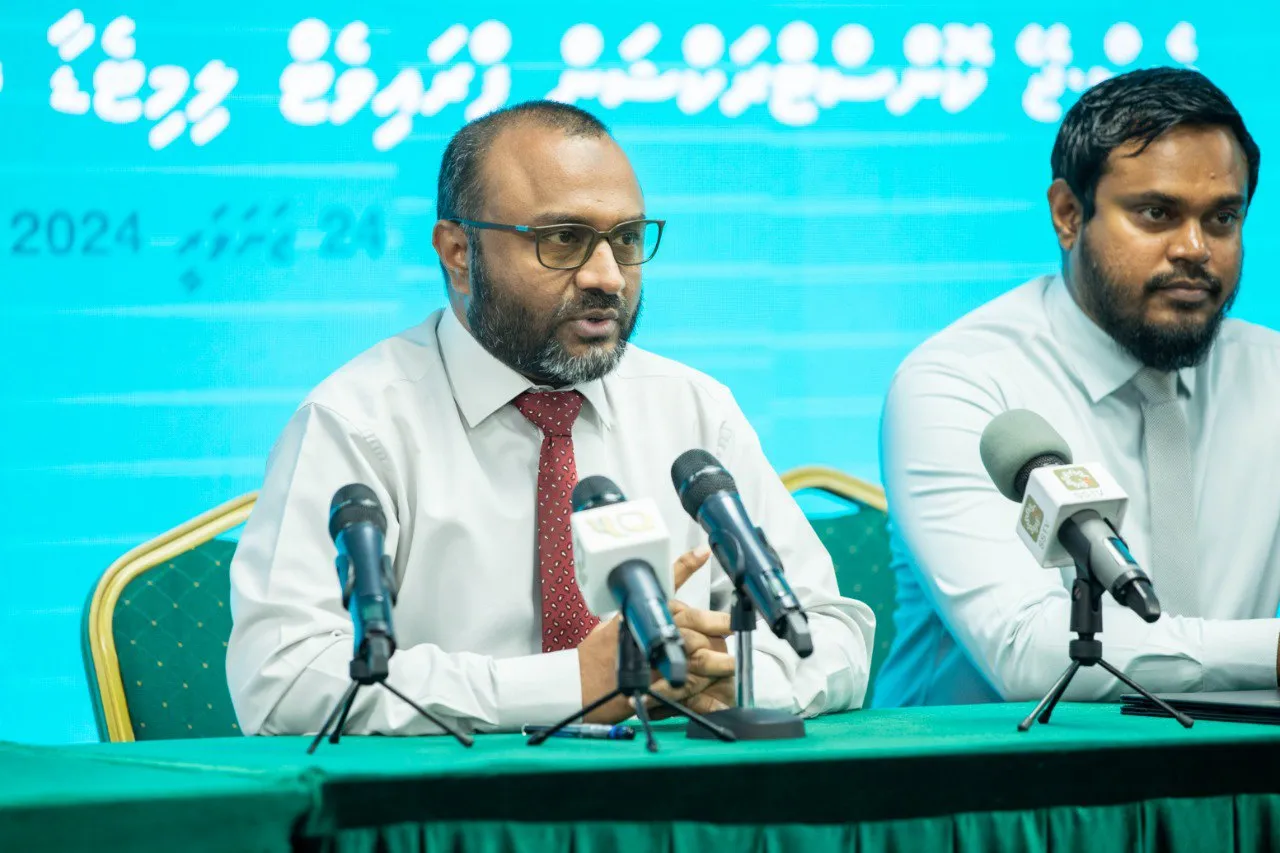 މިސްކިތްތައް އެޅުމަށް މާލޭގައި ހުރި ބިމުގެ ދަތިކަން ރަސްމާލެ ތަރައްގީވުމުން ހައްލުވާނެ: ޑރ ޝަހީމް