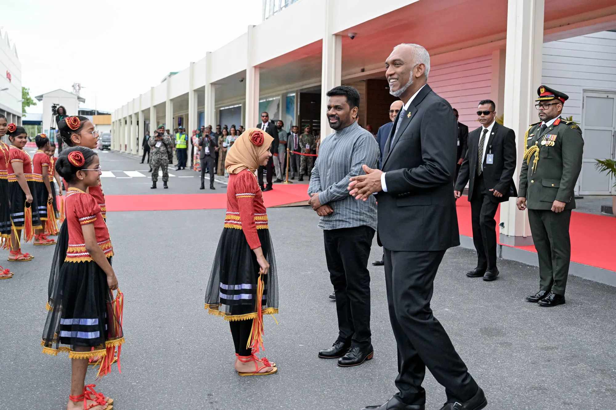ރާއްޖެ ލަންކާ ދެމެދު ވިޔަފާރި ފެރީގެ ނިޒާމެއް ގާއިމު ކުރަނީ !