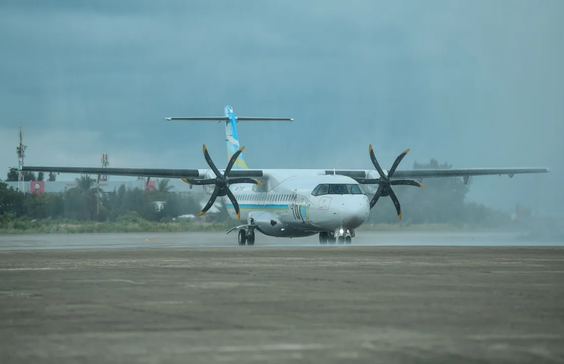 ގަދަވަޔާއި ވިއްސާރައިގެ ސަބަބުން ވެލާނާ އިންޓަނޭޝަނަލް އެއާޕޯޓަށް ފްލައިޓްތައް ނުޖެއްސިފައި