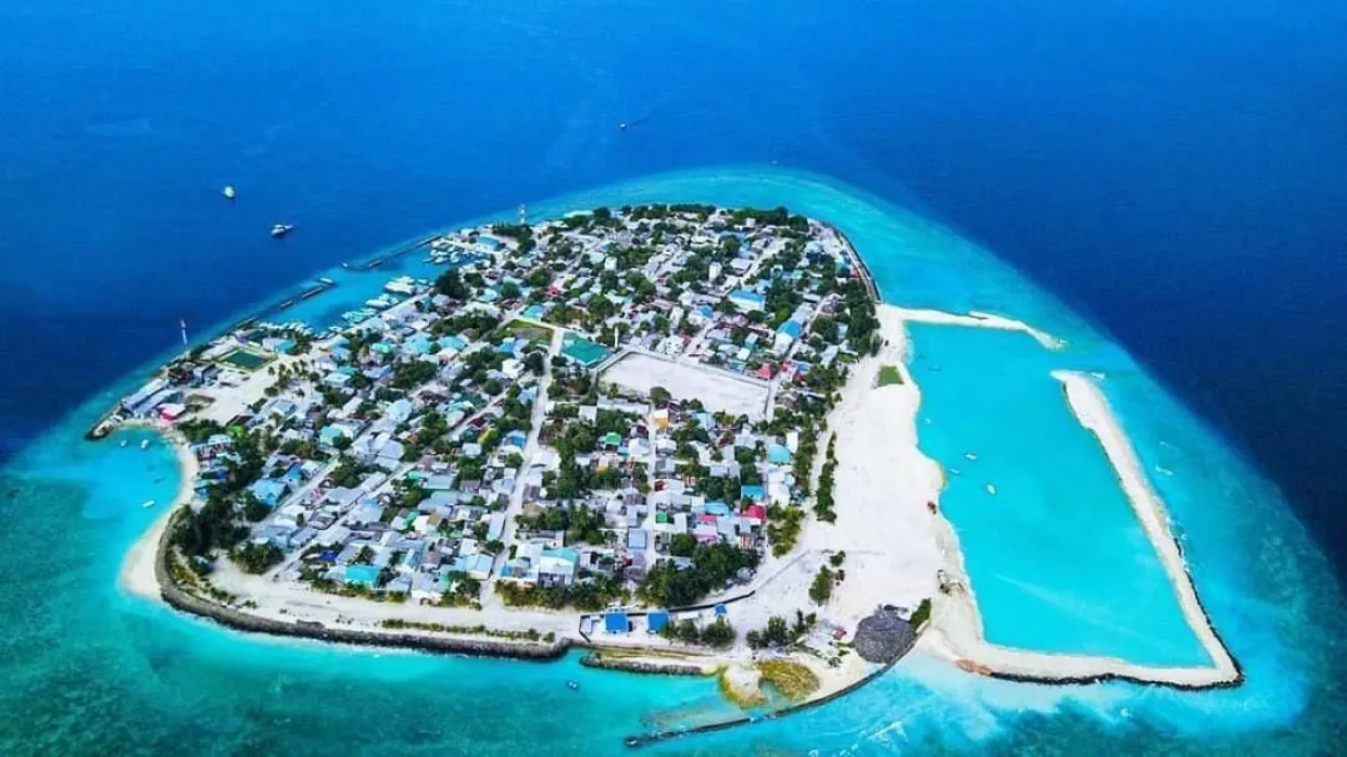 ރ.މަޑުއްވަރީ ދެބެންގެ މެދުގައި ހިނގި މާރާމާރީއެއްގައި އެކަކަށް ވަޅިން ހަމަލާދީ ޒަޚަމްކޮށްލައިފި!