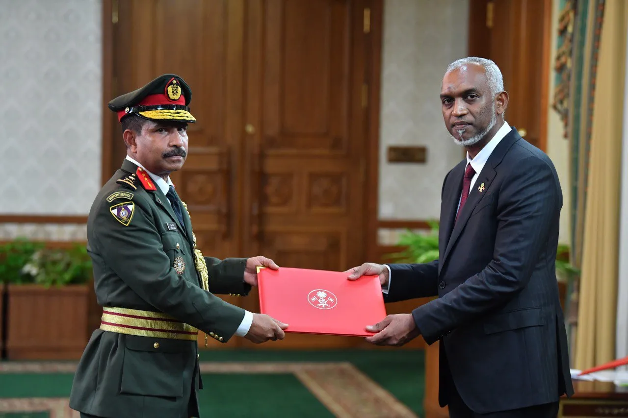 ސިފައިންގެ ޗީފް އަބްދުއްރަހީމް އަންނަ މަހު ރިޓަޔާ ކުރައްވަނީ