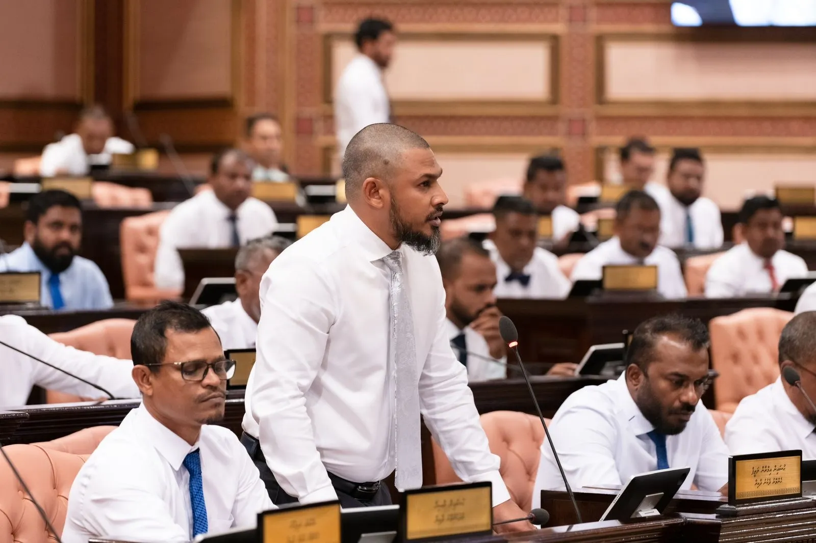 ދިވެހިންނަށް ސައިބާ ސެކިޔުރިޓީގައި ގައުމީ ލެވެލްގައި ޚިދުމަތް ކުރުމުގެ ފުރުސަތު ދޭންޖެހޭ: ޢިމްރާން