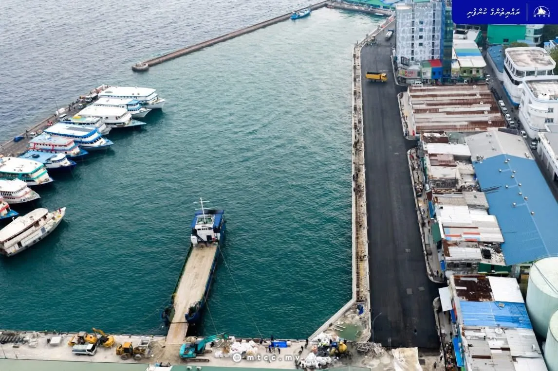 ބާޒާރުމަތީ މަގުގައި ތާރުއަޅައި ނިންމައިފި