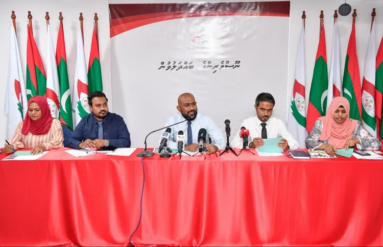 އޭސީސީން ބުނީ ދައުރުވަމުން ދަނީ އެކޮމިޝަނުގެ ލިސްޓެއް ނޫންކަމަށް