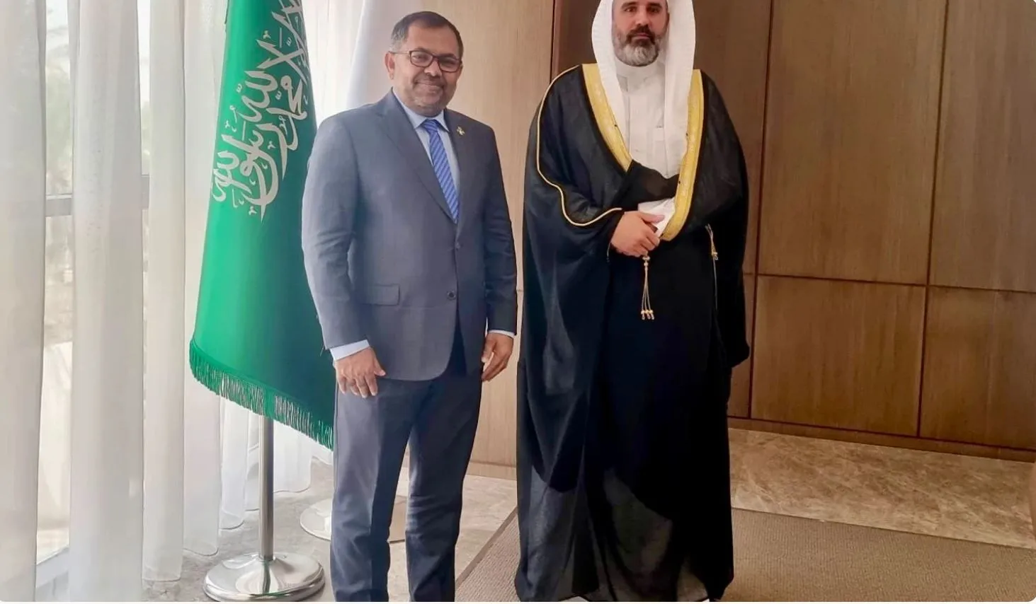 އިންވެސްޓްމަންޓްގެ ދާއިރާއިން ދެ ޤައުމުގެ ގުޅުން ބަދަހިކުރުމާއި ގުޅޭގޮތުން މަޝްވަރާކުރައްވައިފި