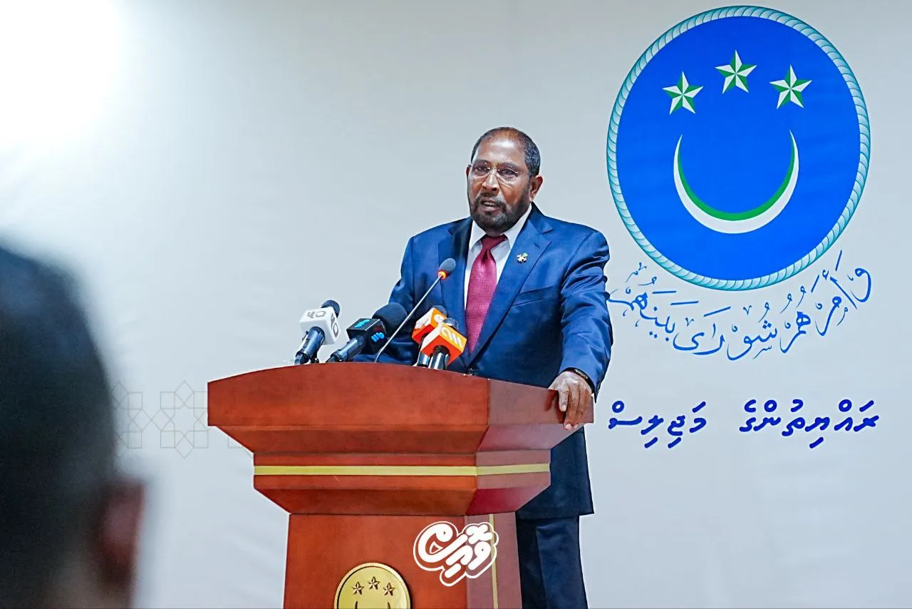 ޤާސިމްގެ ސުވާލެއް: ކޮން ސަރުކާރަކުންތޯ ވެރިކަމަށް އައިއްސަ ވަޢުދާ އެއްގޮތަށް މަސައްކަތް ކުރީ؟