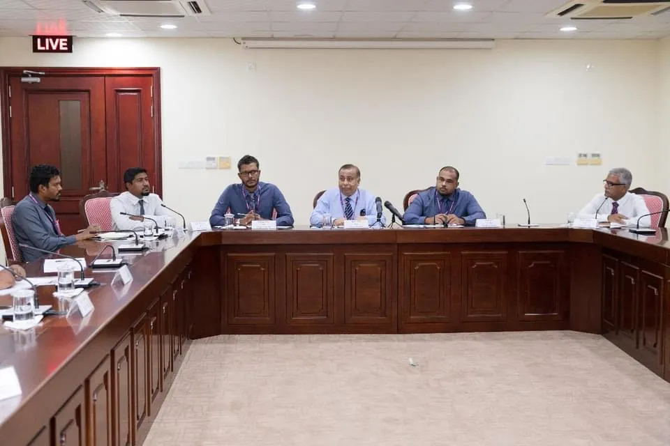 ކުރިއަށް އޮތްތަނުގައި، އިންތިޚާބު ތަކުގައި ބޮޑަށް ބޭނުންކުރާނީ އީ-ފާސް: ފުއާދު