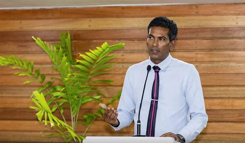 މުސާރައާއި ގުޅޭގޮތުން ދައްކާ ވާހަކަތައް ފަޒުލް ދޮގު ކުރައްވައިފި