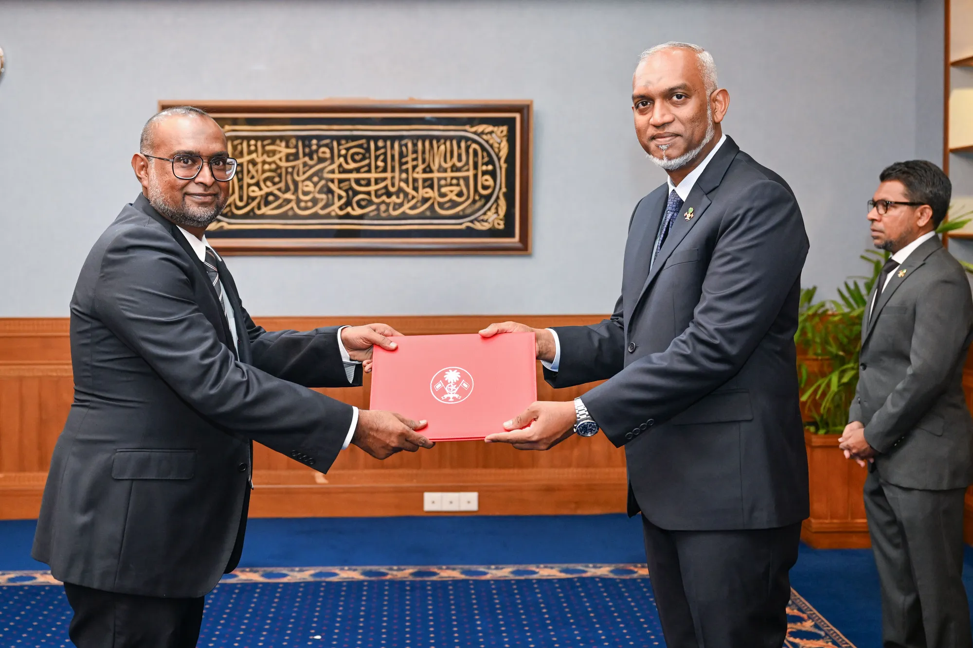 ސިވިލް ސަރވިސް ކޮމިޝަނުގެ މެންބަރުކަމަށް މުޖުތާޒު ޢައްޔަންކުރައްވައިފި