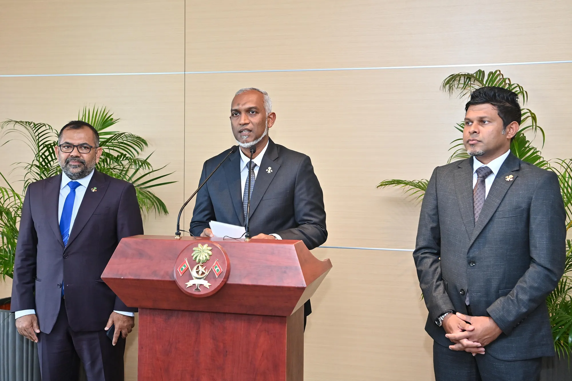 ރޯދައަށް ކޮންމެ ގޭބިސީއަކަށް 10 ކިލޯ ހަނޑޫ އާއި ފުއް ބަސްތާއެއް ދޭނަން: ރައީސް މުޢިއްޒު