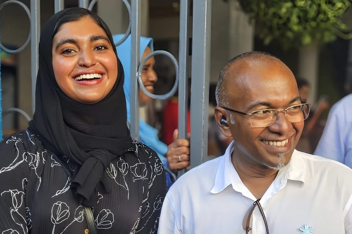 ހަސަން ލަތީފް، ޑިމޮކްރެޓްސް ކިލަނބުކޮށްފި: ހަމްދާ