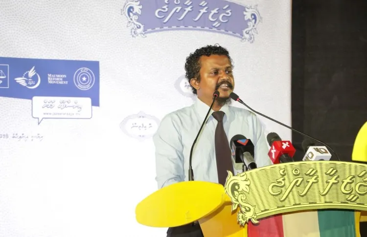 ފަޒާދު ޕީޕީއެމުން ވަކިކޮށްފި