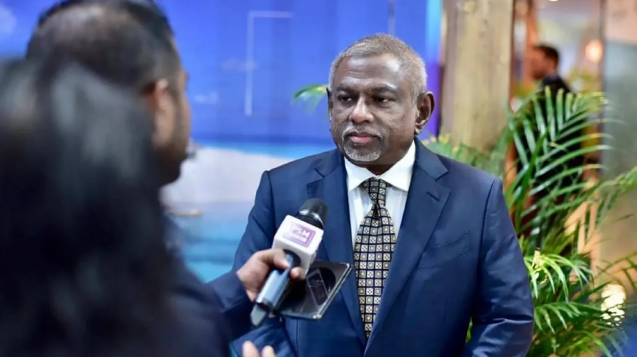ސަންލޭންޑް ނަޒީރު ނިޔާވުމާއި ގުޅިގެން ރައީސް މުޢިއްޒު ތައުޒިޔާ ވިދާޅުވެއްޖެ