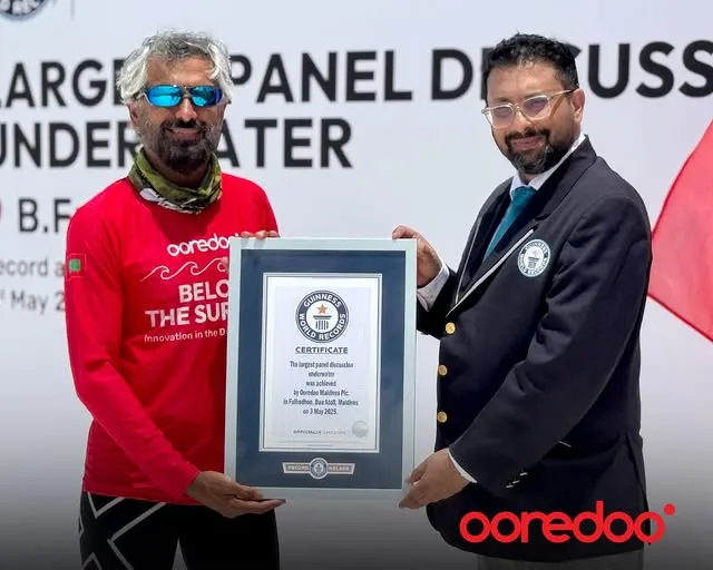 Ooredoo Maldives Breaks World Record for Largest Panel Held Discussion Underwater